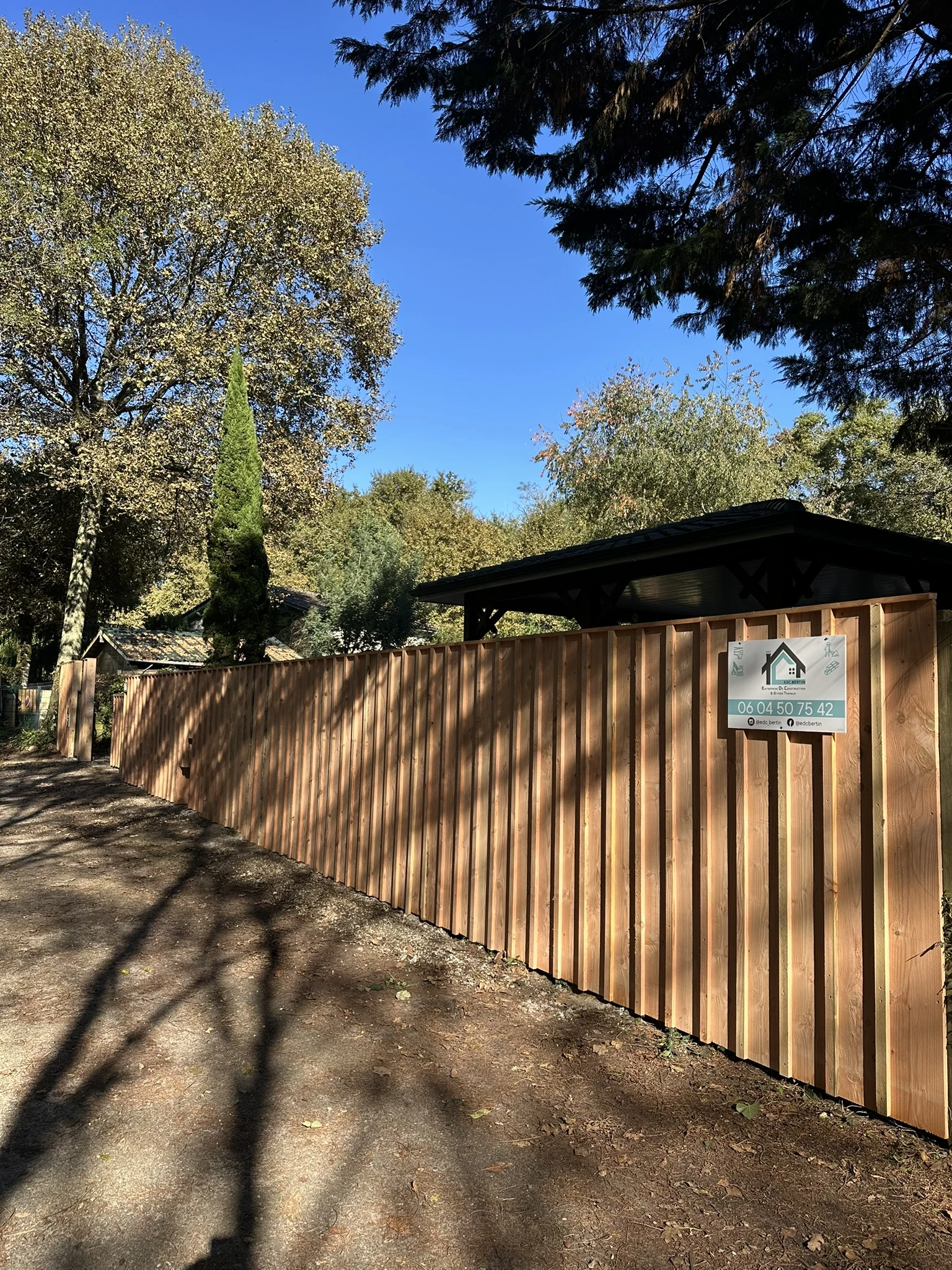 Clôture en bois réalisée par EDC Bertin au Taillan-Médoc